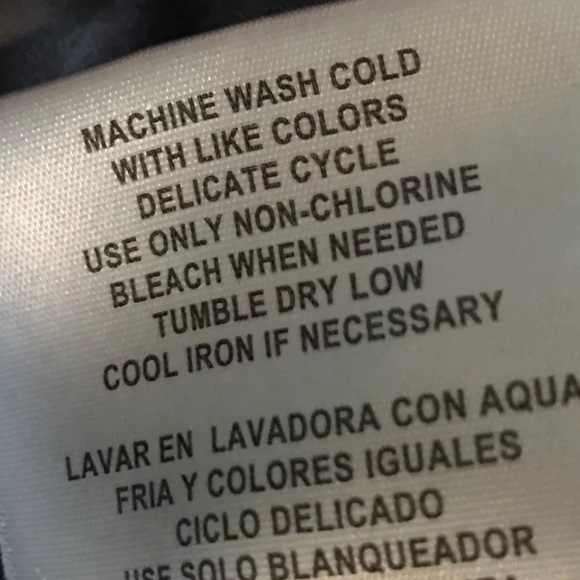 Levi's Box Quilted Puffer Vest Women's Size Small Black Recycled - Picture 10 of 11